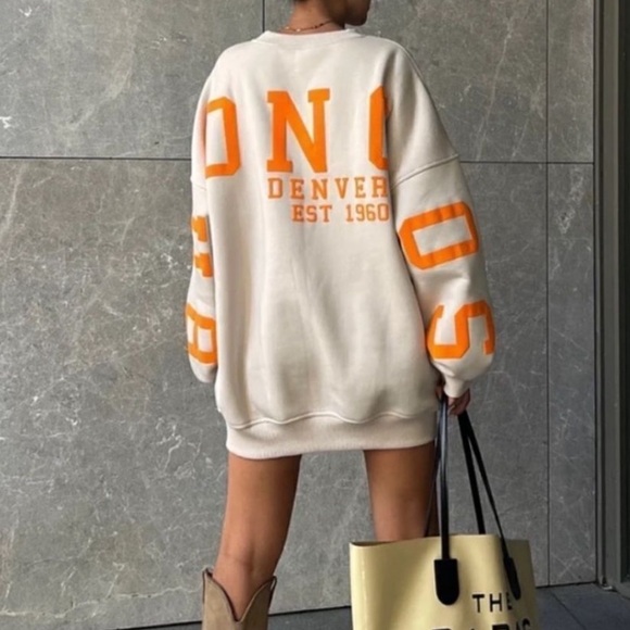 LAST ONE Denver Broncos pull over